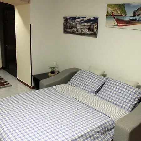 Albergaira Holiday House Apartament *